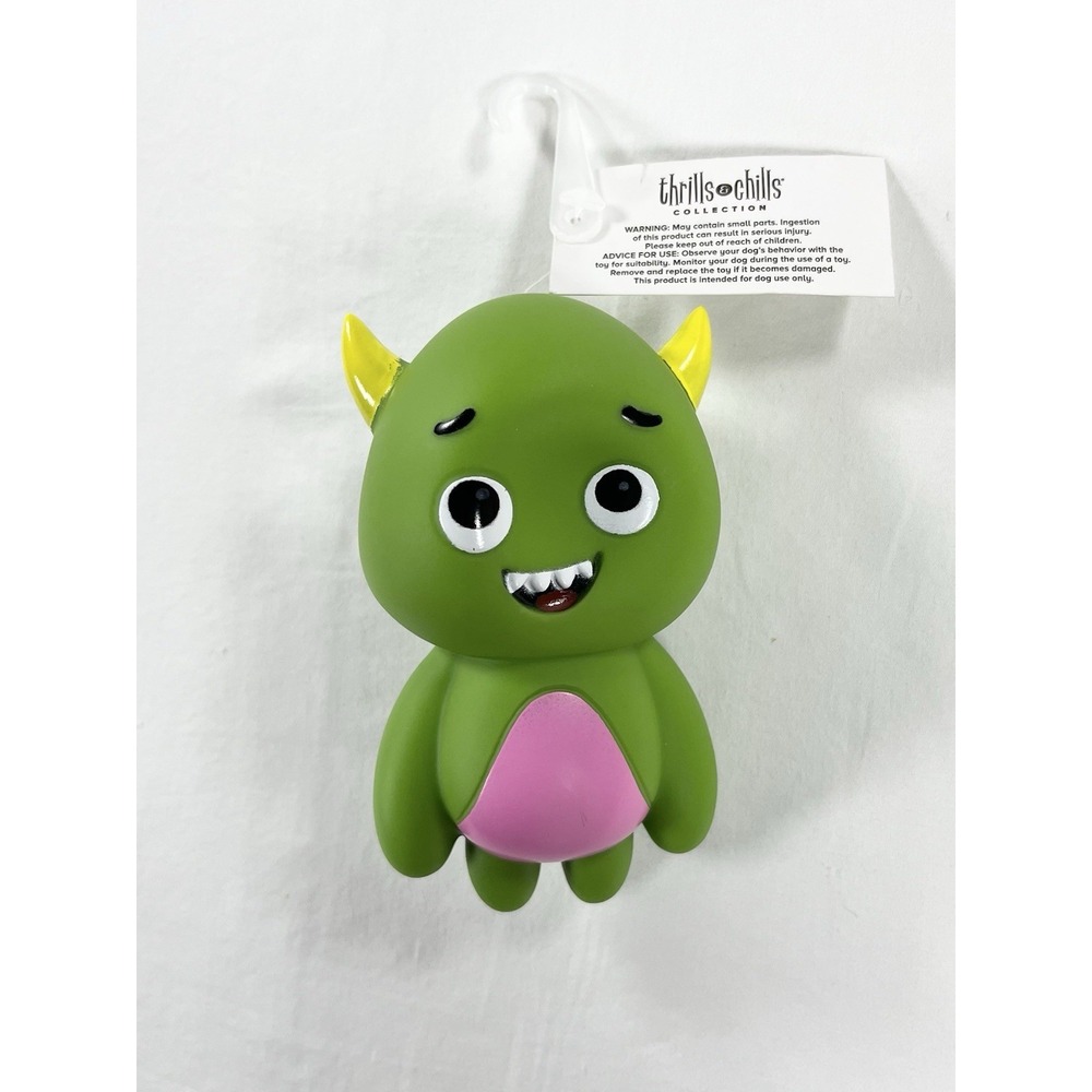 New Thrills &‎ Chills Vinyl Squeaky Green Alien Dog Toy Squeaker Halloween